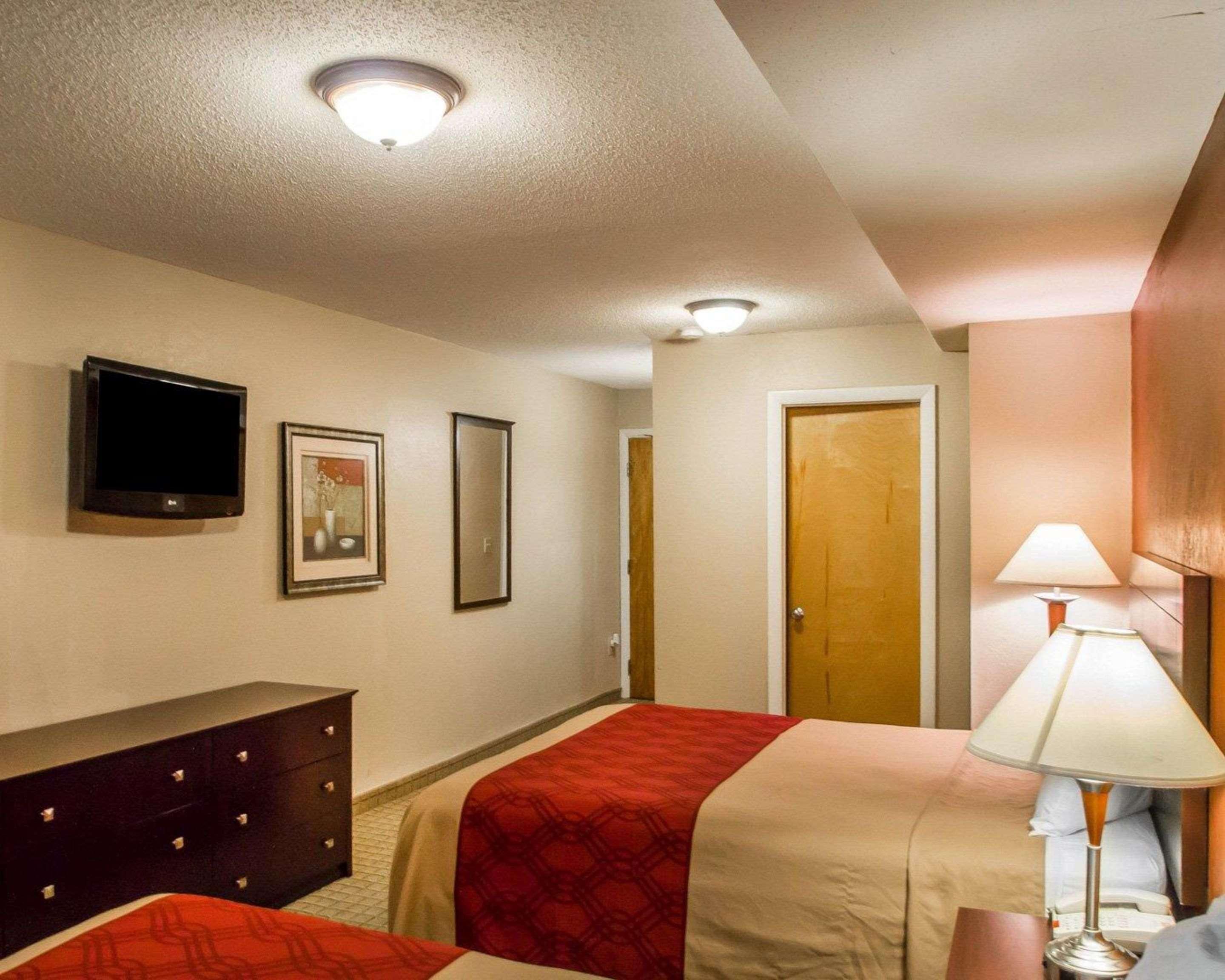 Econo Lodge Inn & Suites Old Saybrook - Westbrook מראה חיצוני תמונה