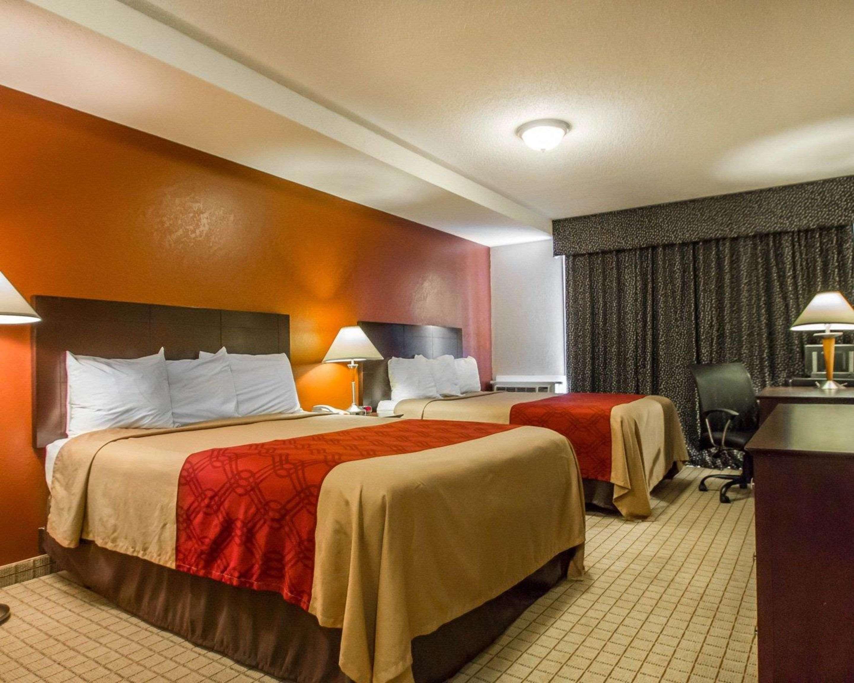 Econo Lodge Inn & Suites Old Saybrook - Westbrook מראה חיצוני תמונה