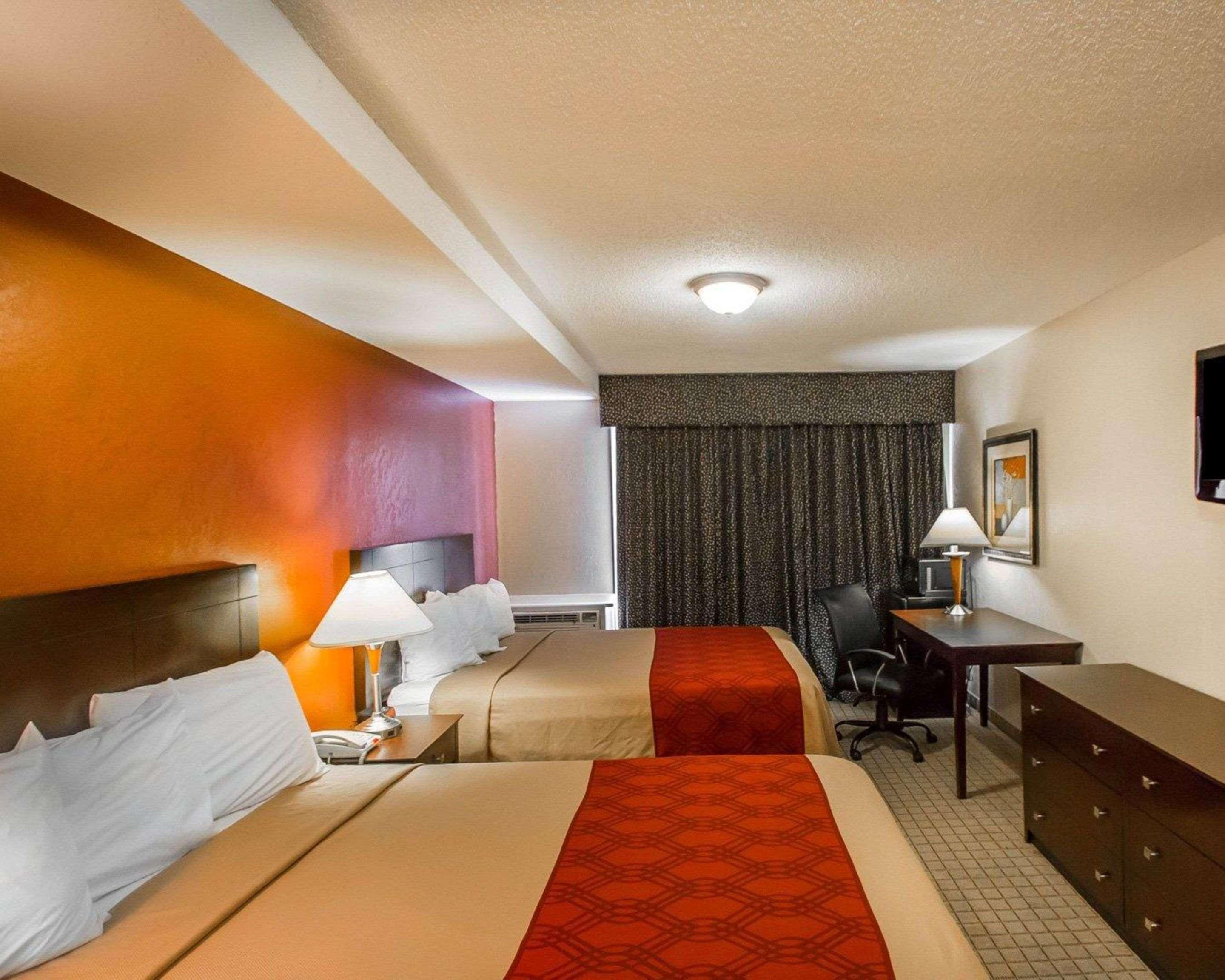 Econo Lodge Inn & Suites Old Saybrook - Westbrook מראה חיצוני תמונה