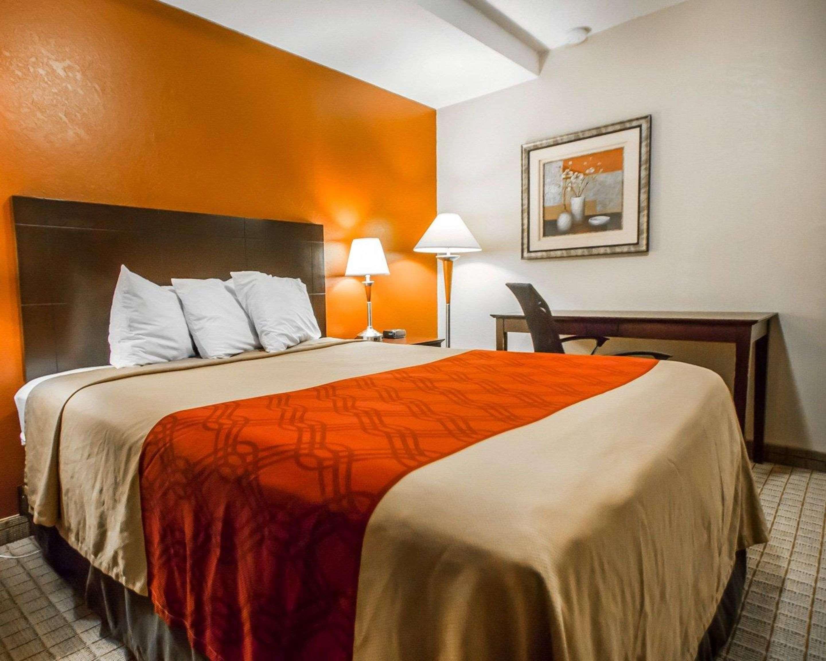 Econo Lodge Inn & Suites Old Saybrook - Westbrook מראה חיצוני תמונה