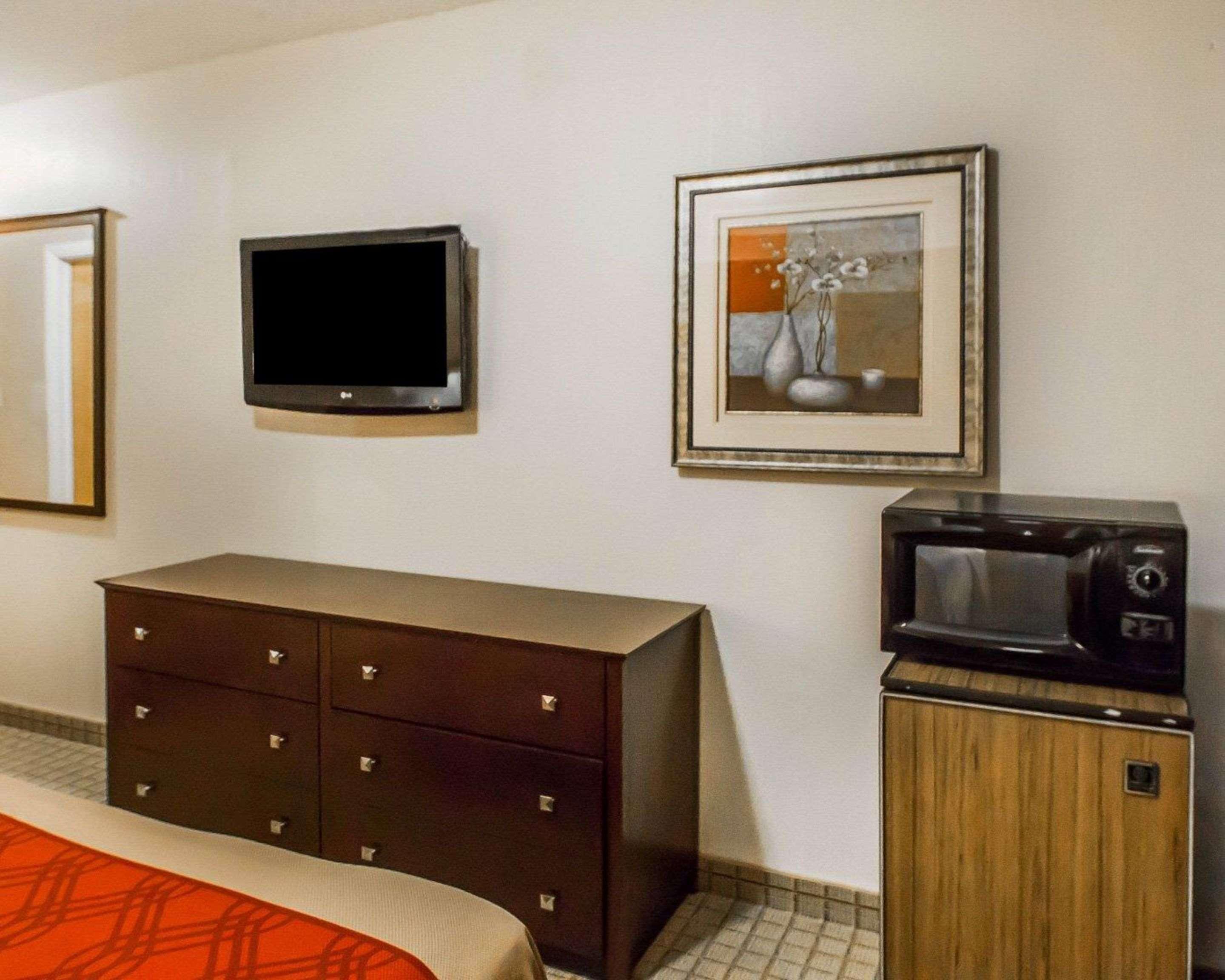 Econo Lodge Inn & Suites Old Saybrook - Westbrook מראה חיצוני תמונה