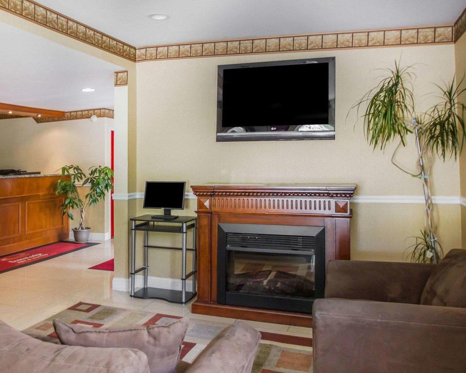 Econo Lodge Inn & Suites Old Saybrook - Westbrook מראה חיצוני תמונה