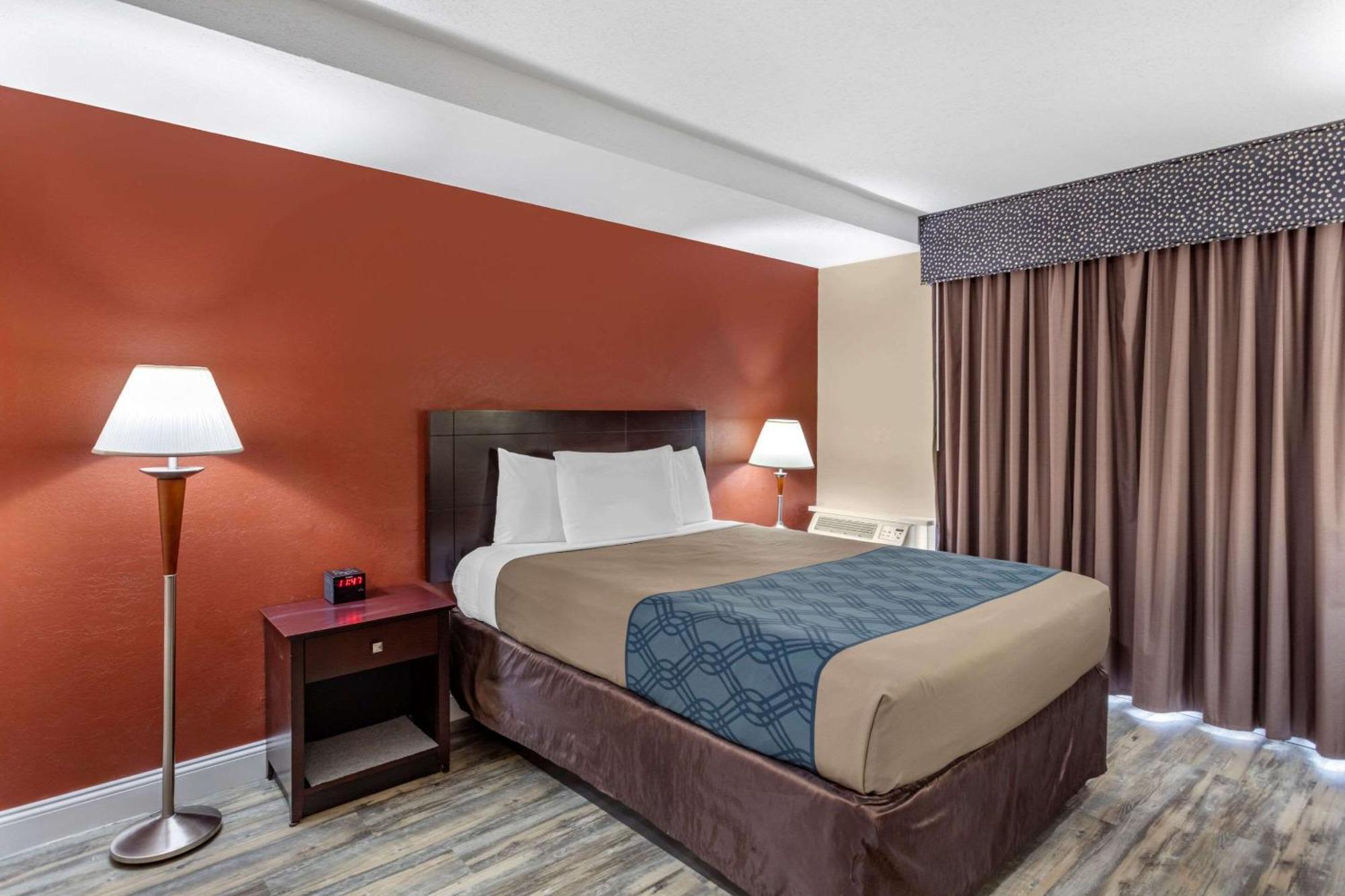 Econo Lodge Inn & Suites Old Saybrook - Westbrook מראה חיצוני תמונה
