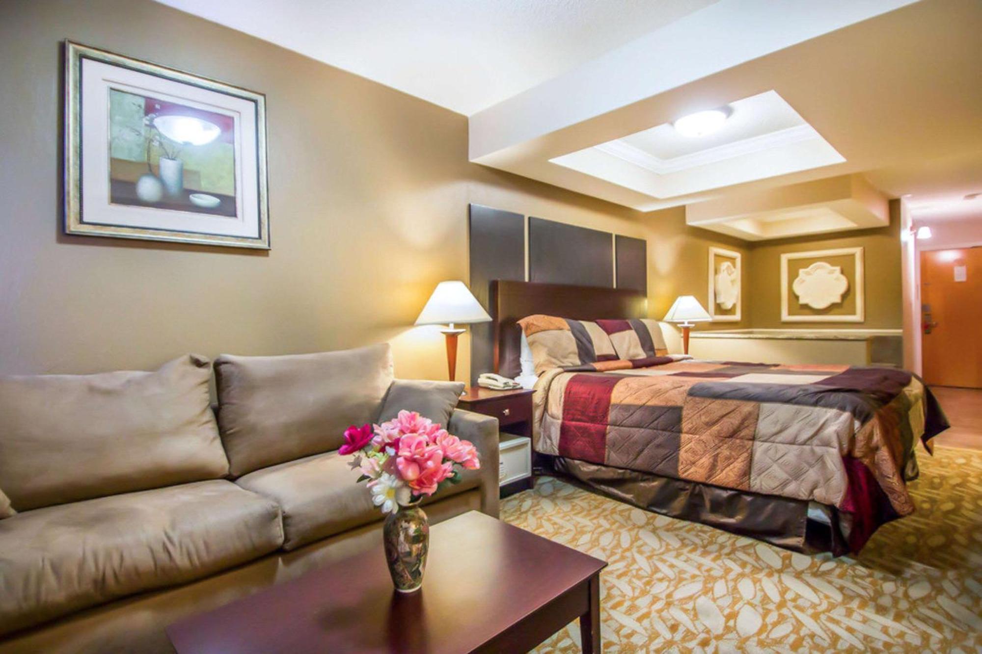 Econo Lodge Inn & Suites Old Saybrook - Westbrook מראה חיצוני תמונה