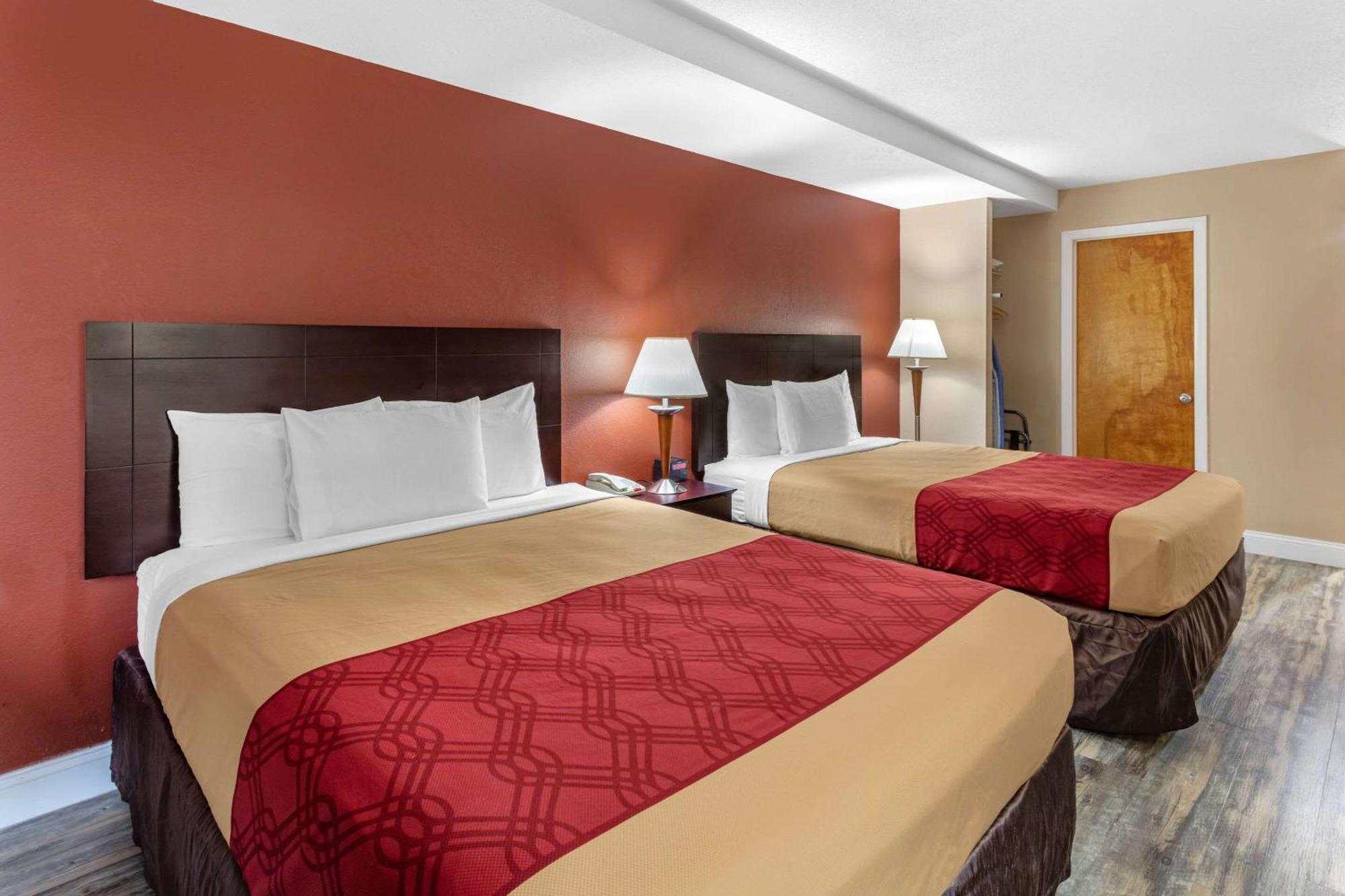 Econo Lodge Inn & Suites Old Saybrook - Westbrook מראה חיצוני תמונה