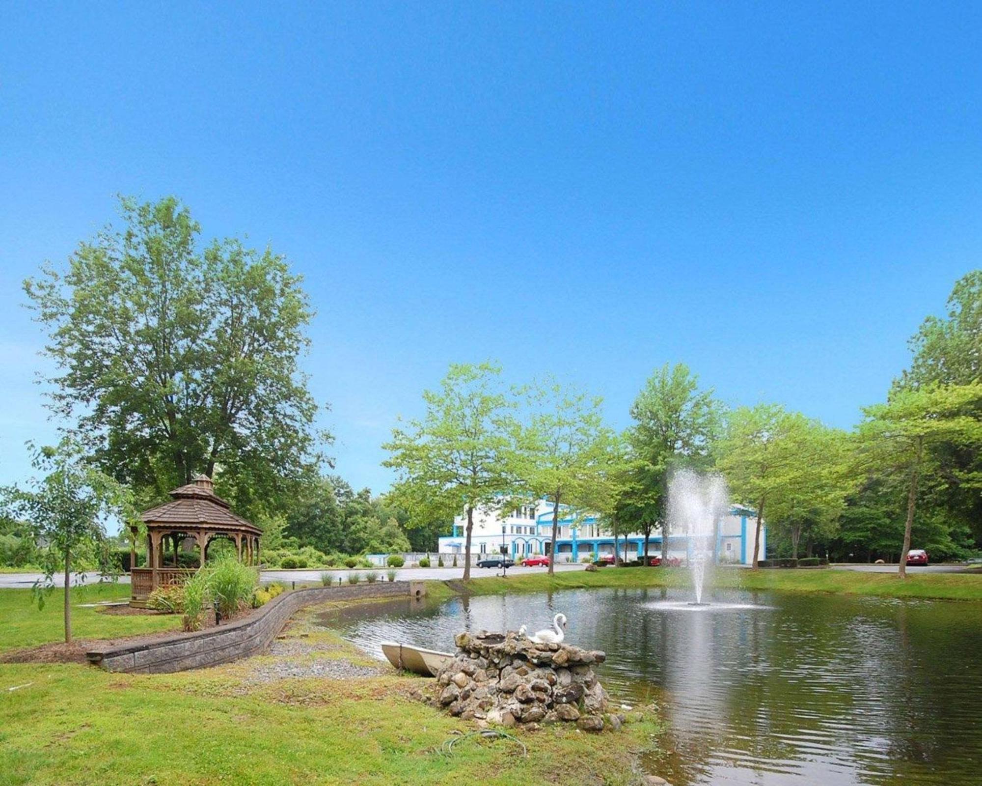 Econo Lodge Inn & Suites Old Saybrook - Westbrook מראה חיצוני תמונה